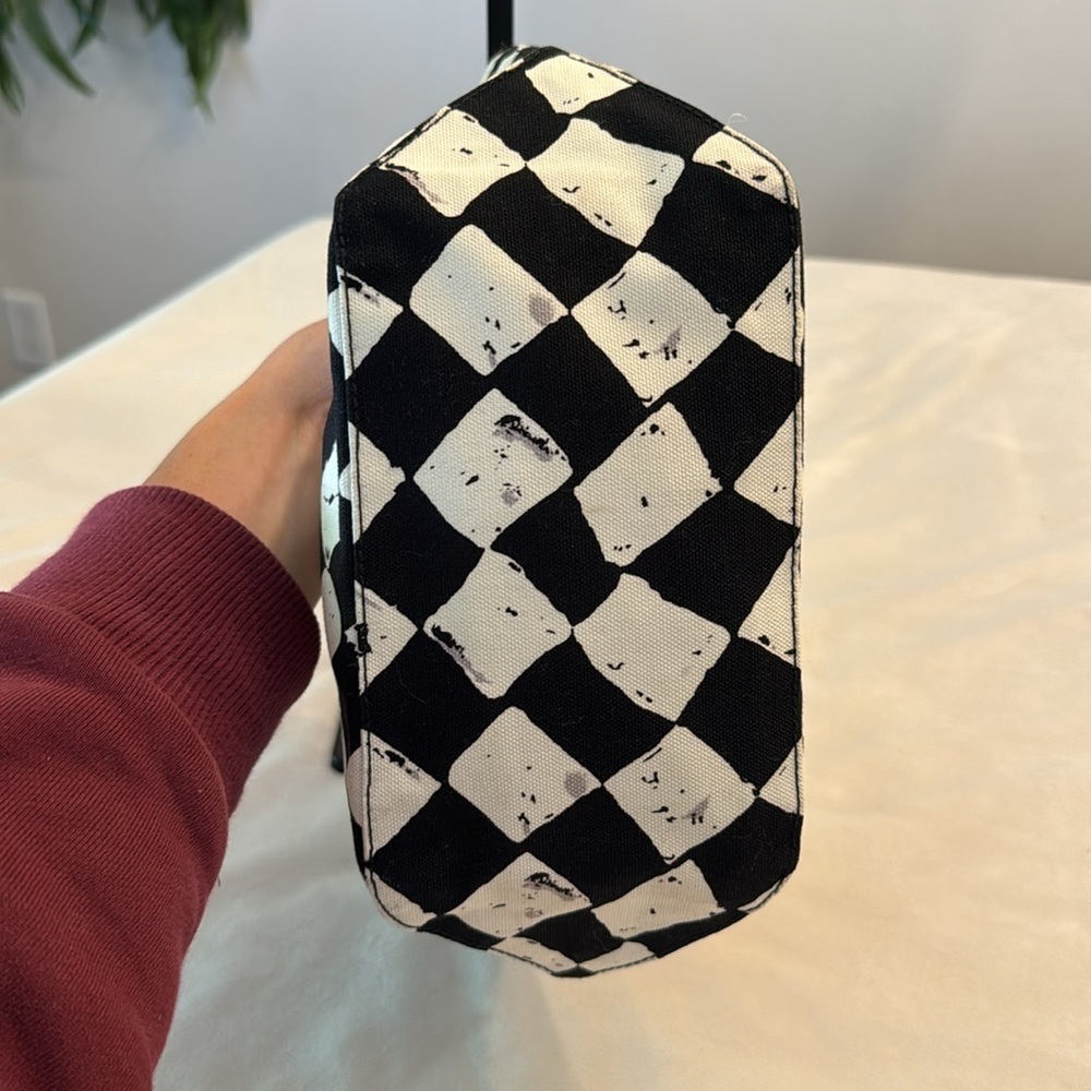 Like new! Jim Thompson Black and White Checkered Tote - Picture 5 of 7